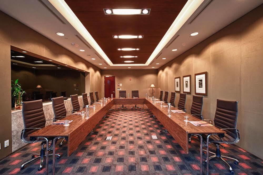 De Convencoes De Talatona Hotel Luanda Luaran gambar
